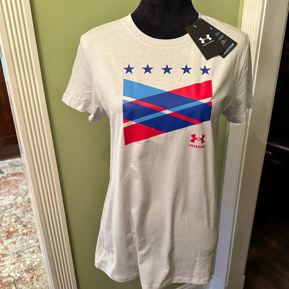 Women's Under Armour Freedom Tee Shirt Size M (NWT)